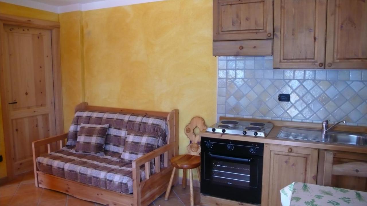 Residence Les Myosotis Champoluc Exterior photo