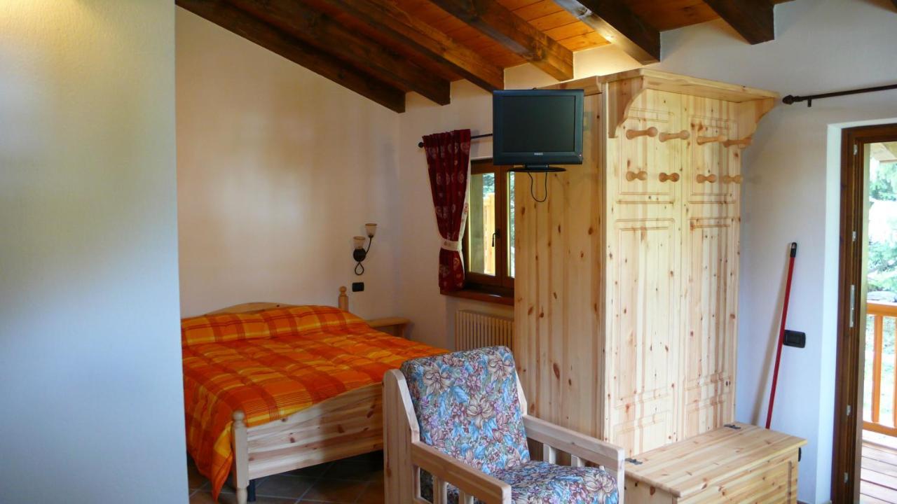Residence Les Myosotis Champoluc Exterior photo