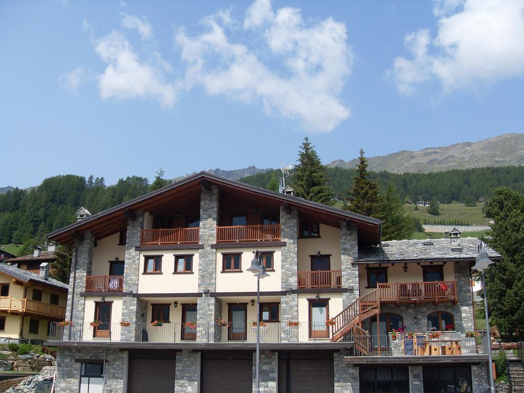 Residence Les Myosotis Champoluc Exterior photo