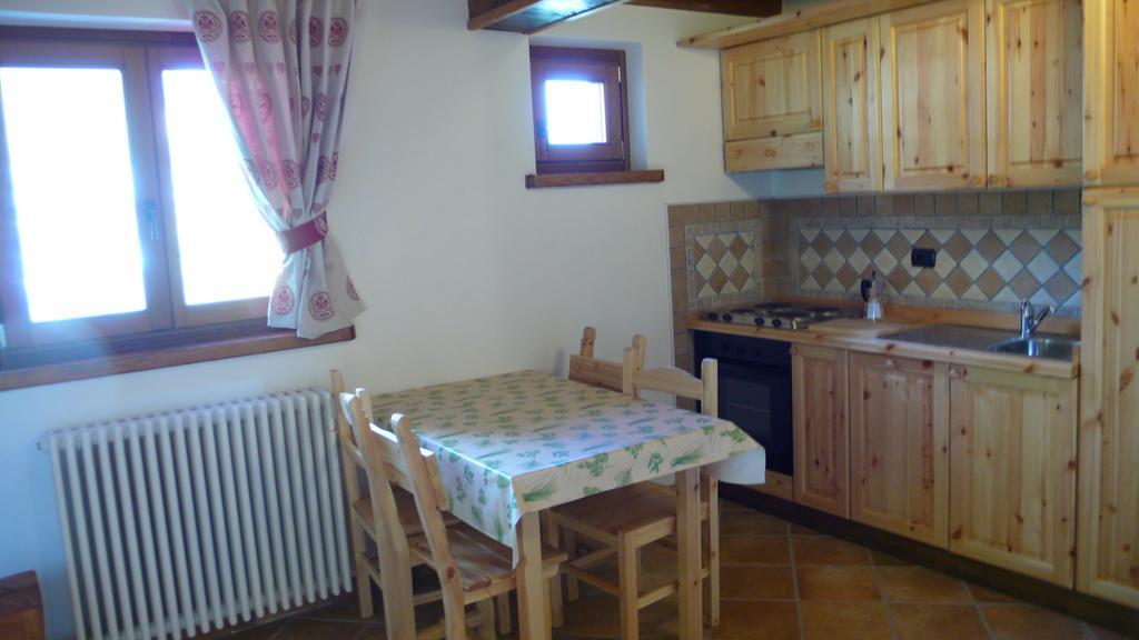 Residence Les Myosotis Champoluc Exterior photo