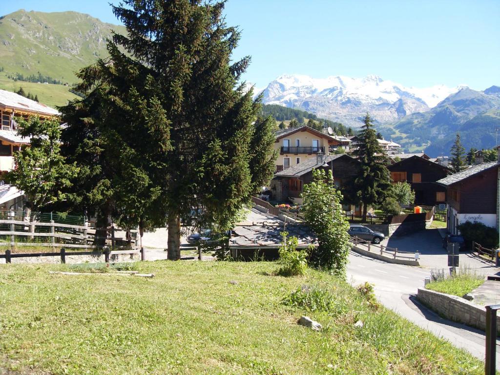 Residence Les Myosotis Champoluc Exterior photo