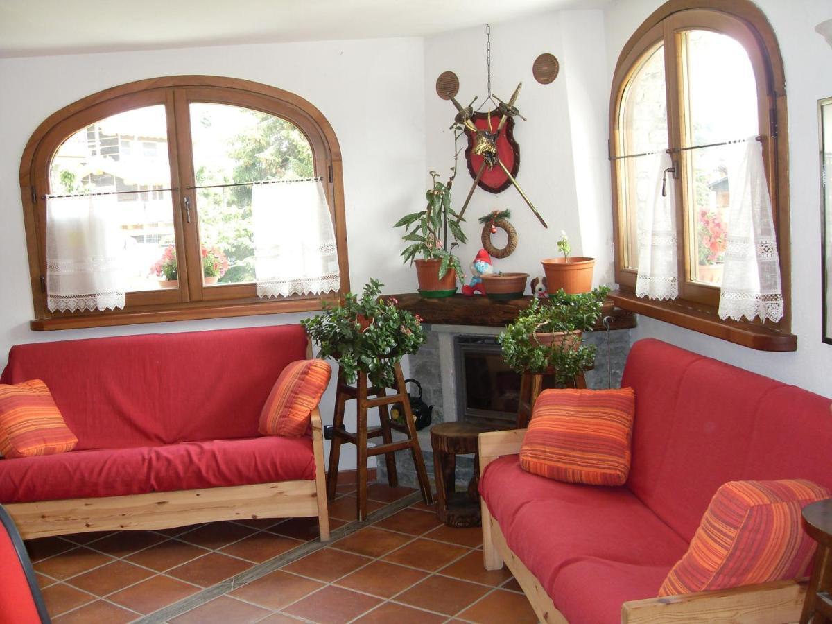 Residence Les Myosotis Champoluc Exterior photo