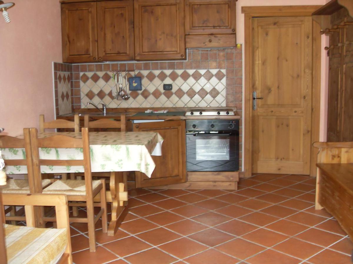 Residence Les Myosotis Champoluc Room photo