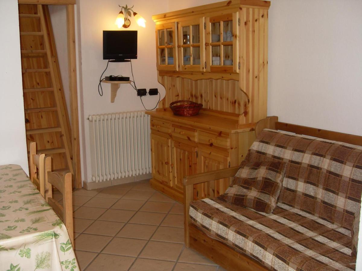 Residence Les Myosotis Champoluc Room photo