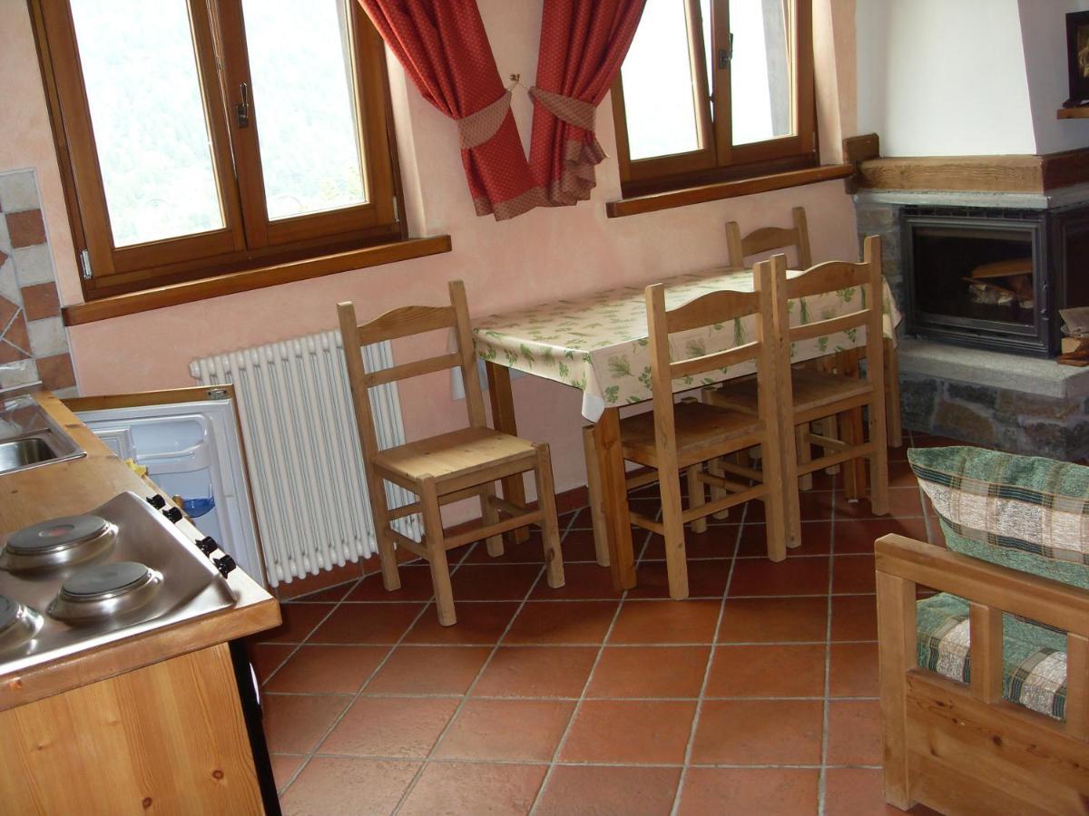 Residence Les Myosotis Champoluc Exterior photo